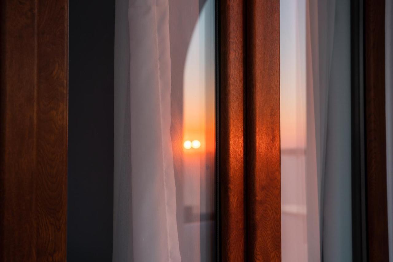 Leon Luxury Suites Imerovigli  Exteriör bild