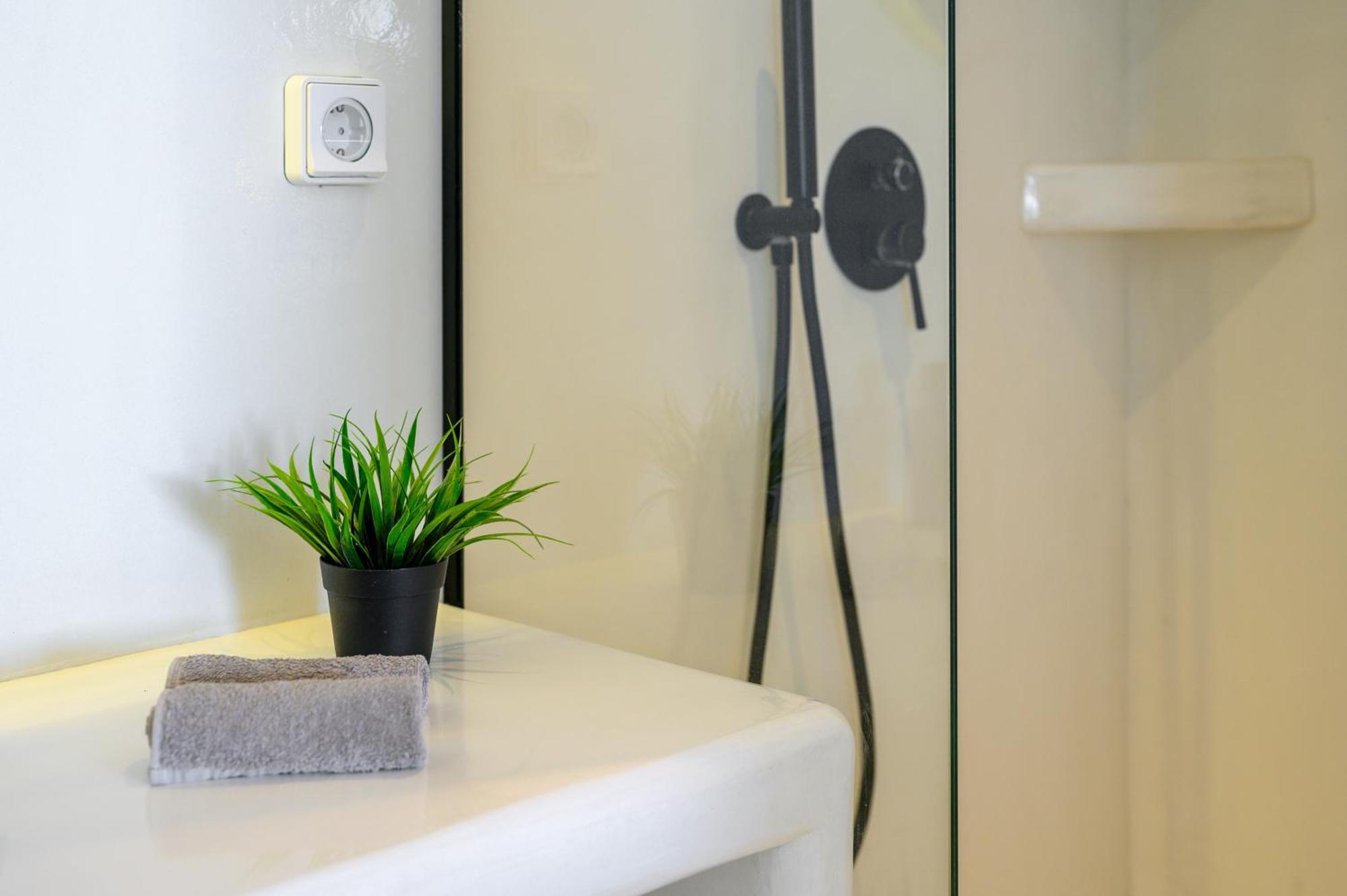 Leon Luxury Suites Imerovigli  Exteriör bild